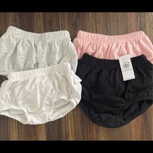 Set of 4 Old Navy baby bloomers